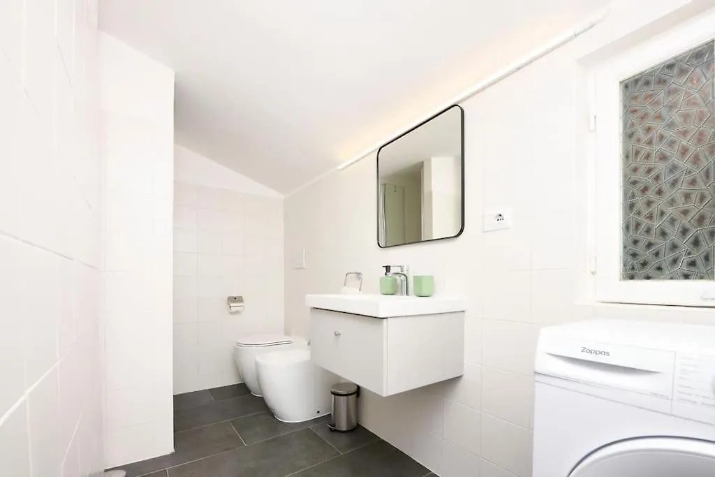 Apartment Near Termini And Piazza Sallustio Рим 0*,